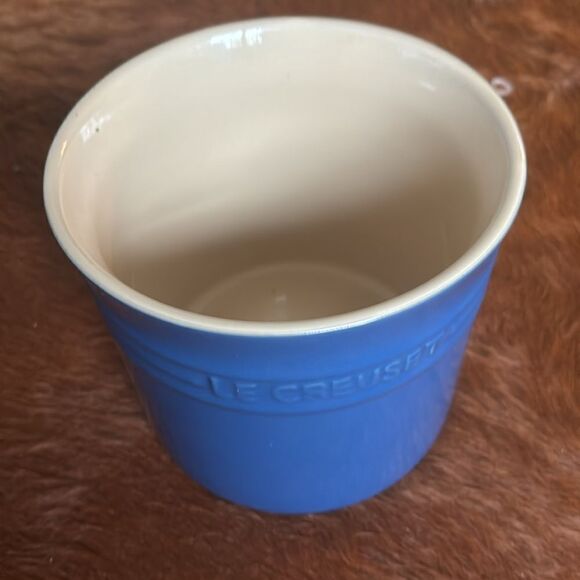 Le Creuset 2.75-qt. Stoneware Utensil Crock in Blue / New No Box - Picture 7 of 7